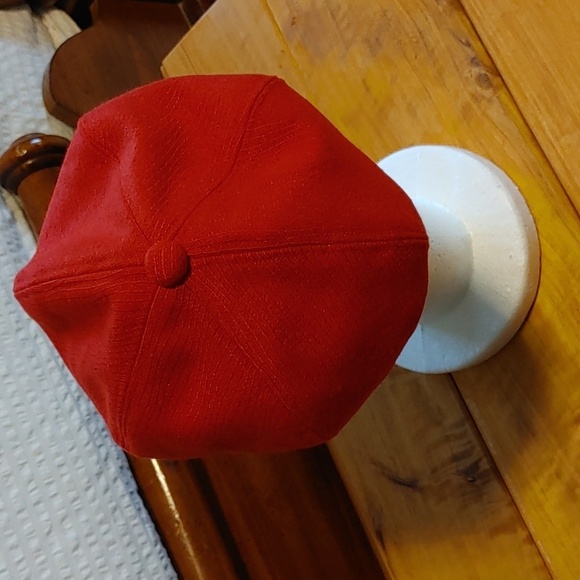 Women's Aldo Red Newsboy/Pageboy Hat With Bow Size Small/Medium - Picture 3 of 10